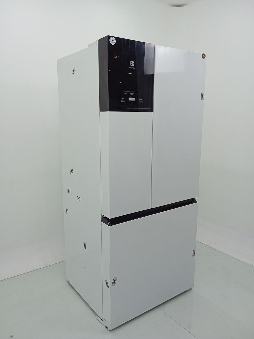 REFRIGERADOR ELECTROLUX IM8 FROST FREE INVERT
