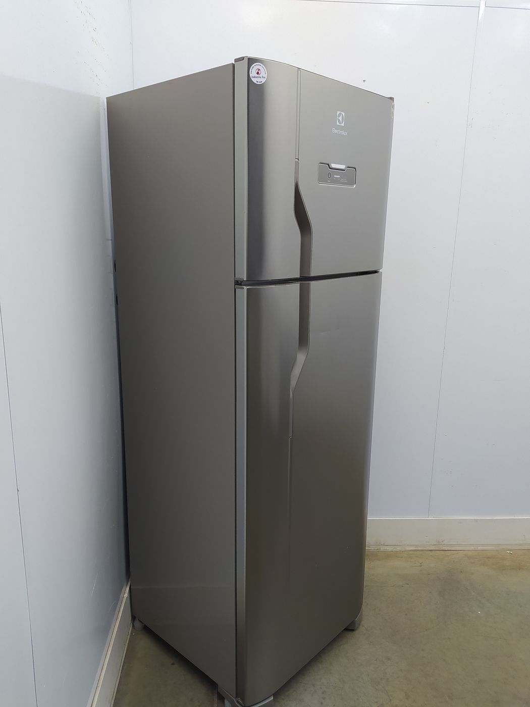 REFRIGERADOR ELECTROLUX TF39S FROST FREE 310L