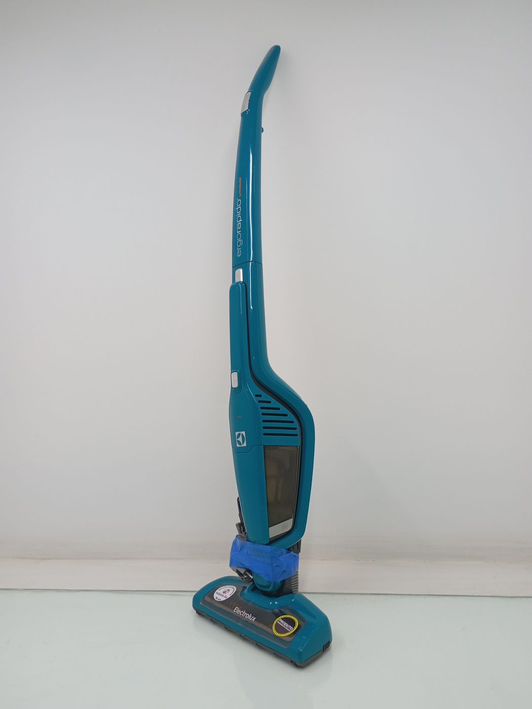 ASPIRADOR ELECTROLUX ERG22 DE PO VERTICAL SEM