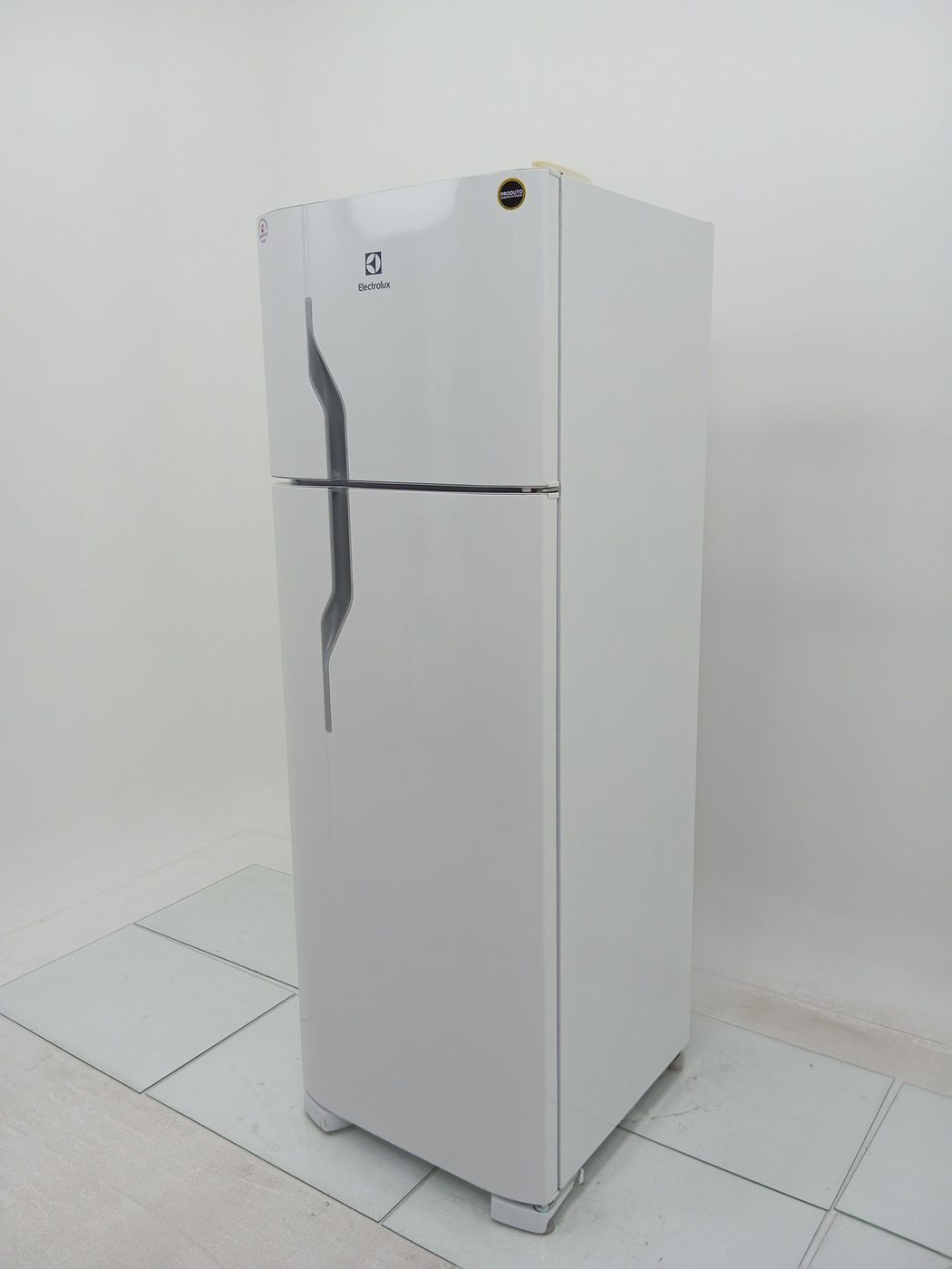 REFRIGERADOR ELECTROLUX DC35A   DUAS PORTAS C