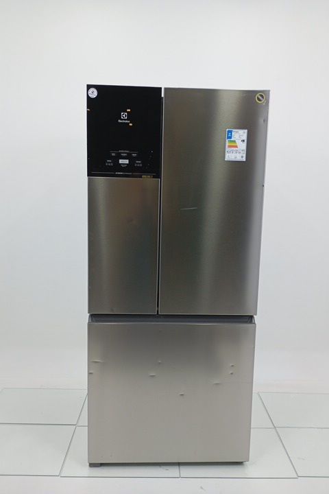 REFRIGERADOR ELECTROLUX IM8S FROST FREE INVER