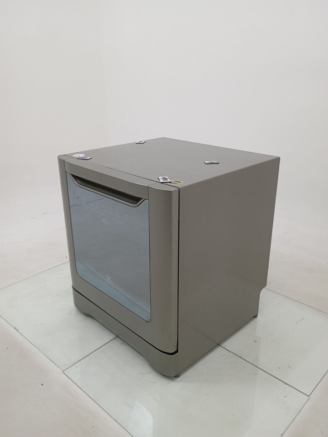 LAVA LOUCAS ELECTROLUX LL08S - Lava Louça Ele