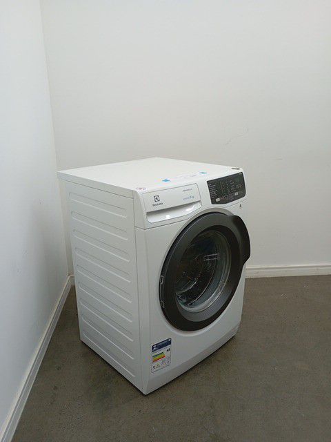 LAVADORA ELECTROLUX FRONT LOAD LFE11 11KG INV