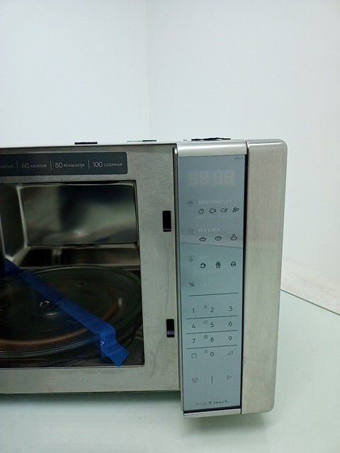 MICRO-ONDAS ELECTROLUX ME41X 31L - INOX
