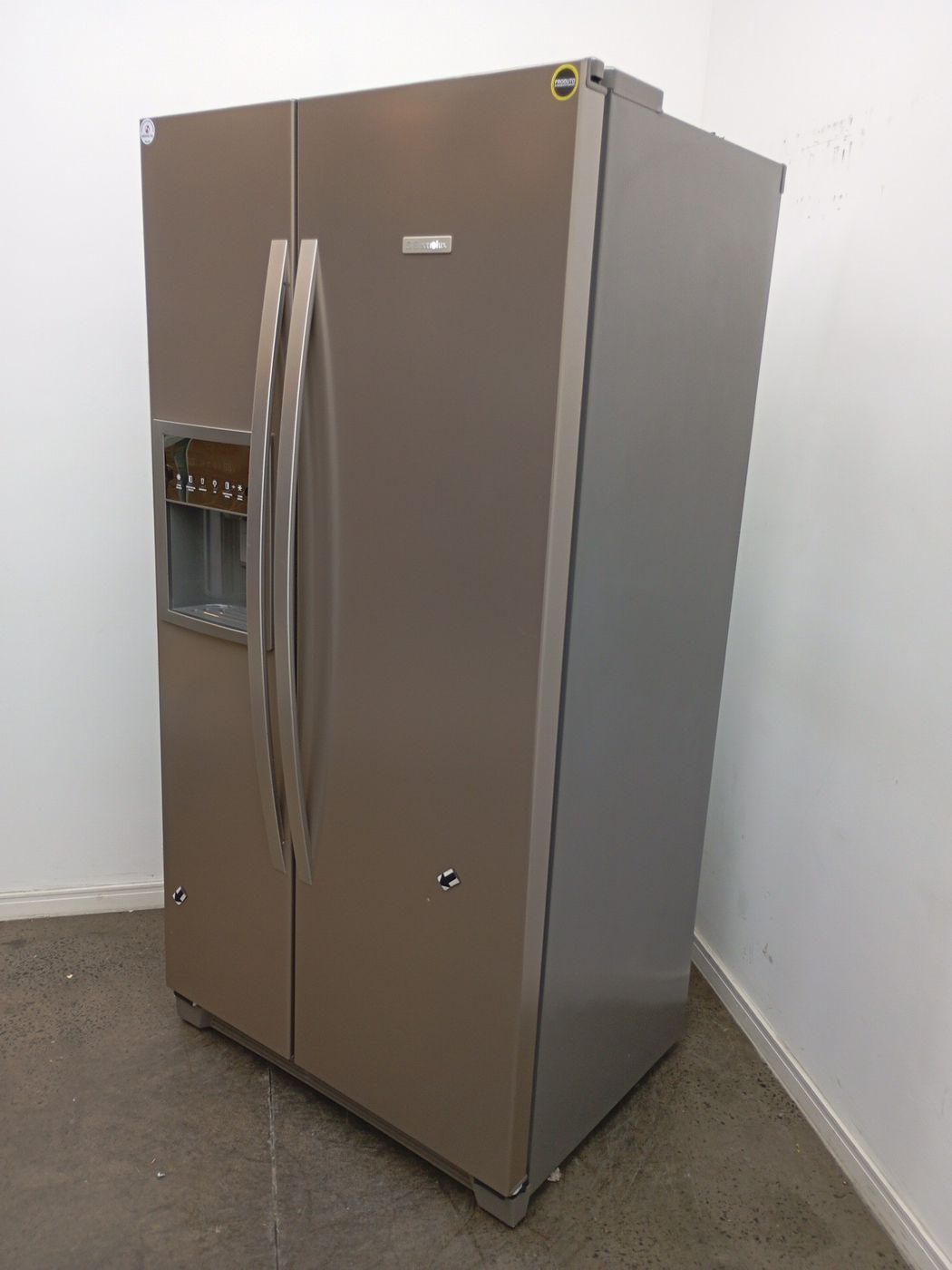 REFRIGERADOR ELECTROLUX SS72X FROST FREE SIDE