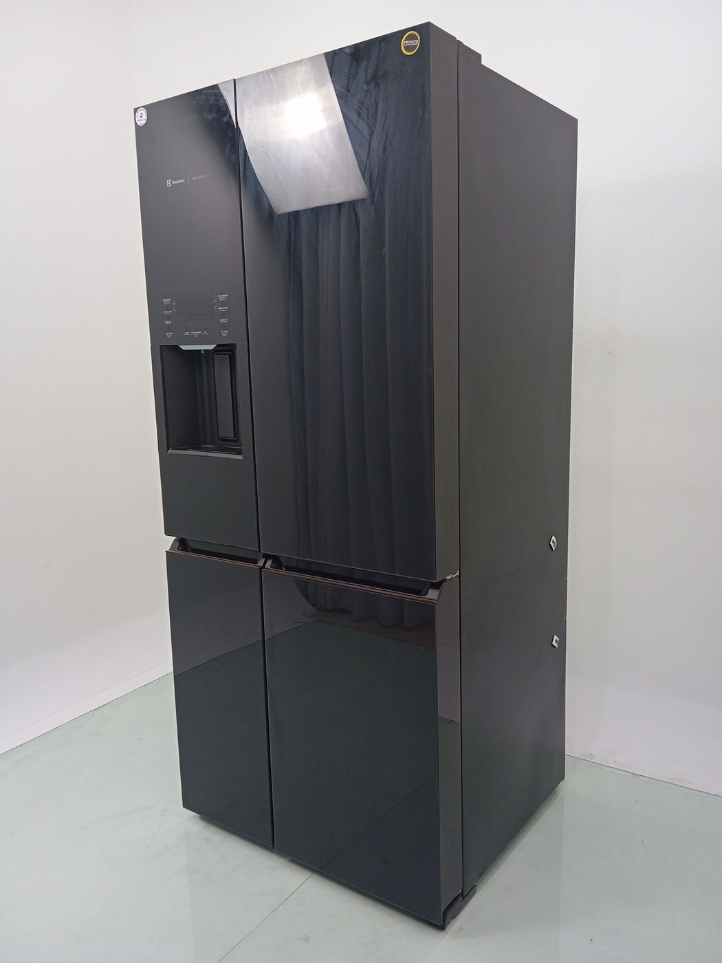 REFRIGERADOR ELECTROLUX IQ8IB FROST FREE INVE