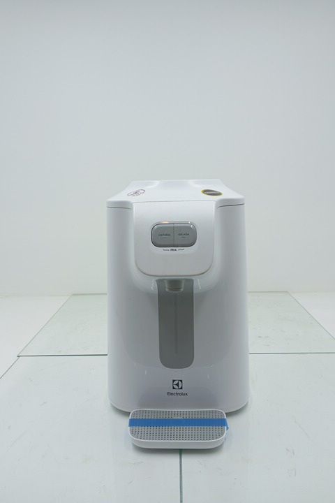 BEBEDOURO ELECTROLUX BC018 ÁGUA GELADA, FRIA 