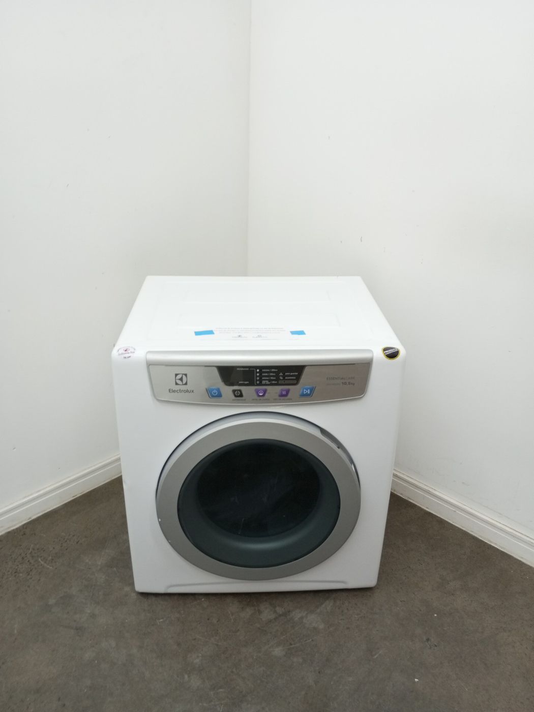 SECADORA ELECTROLUX SVP11 DE PAREDE E PISO 10