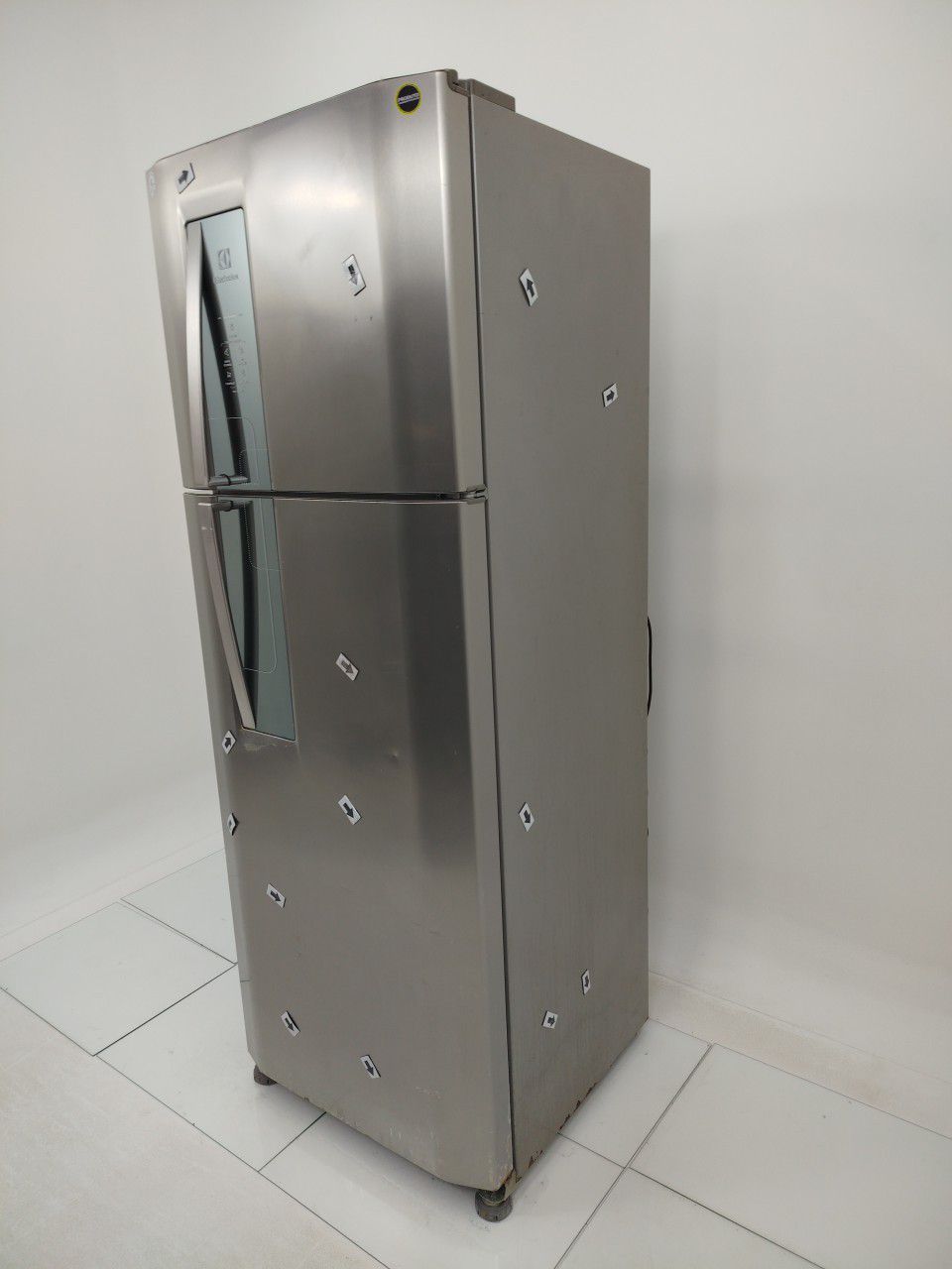 REFRIGERADOR ELECTROLUX DF54X DUAS PORTAS FRO