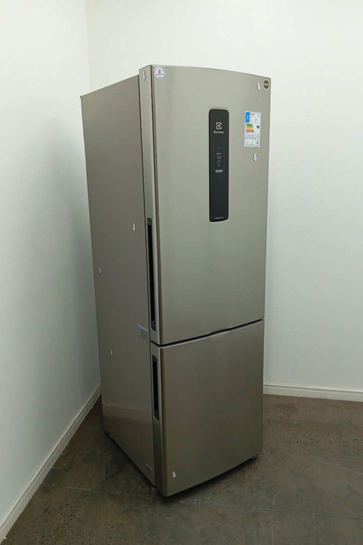 REFRIGERADOR ELECTROLUX DB44S 2 PORTAS FROST 