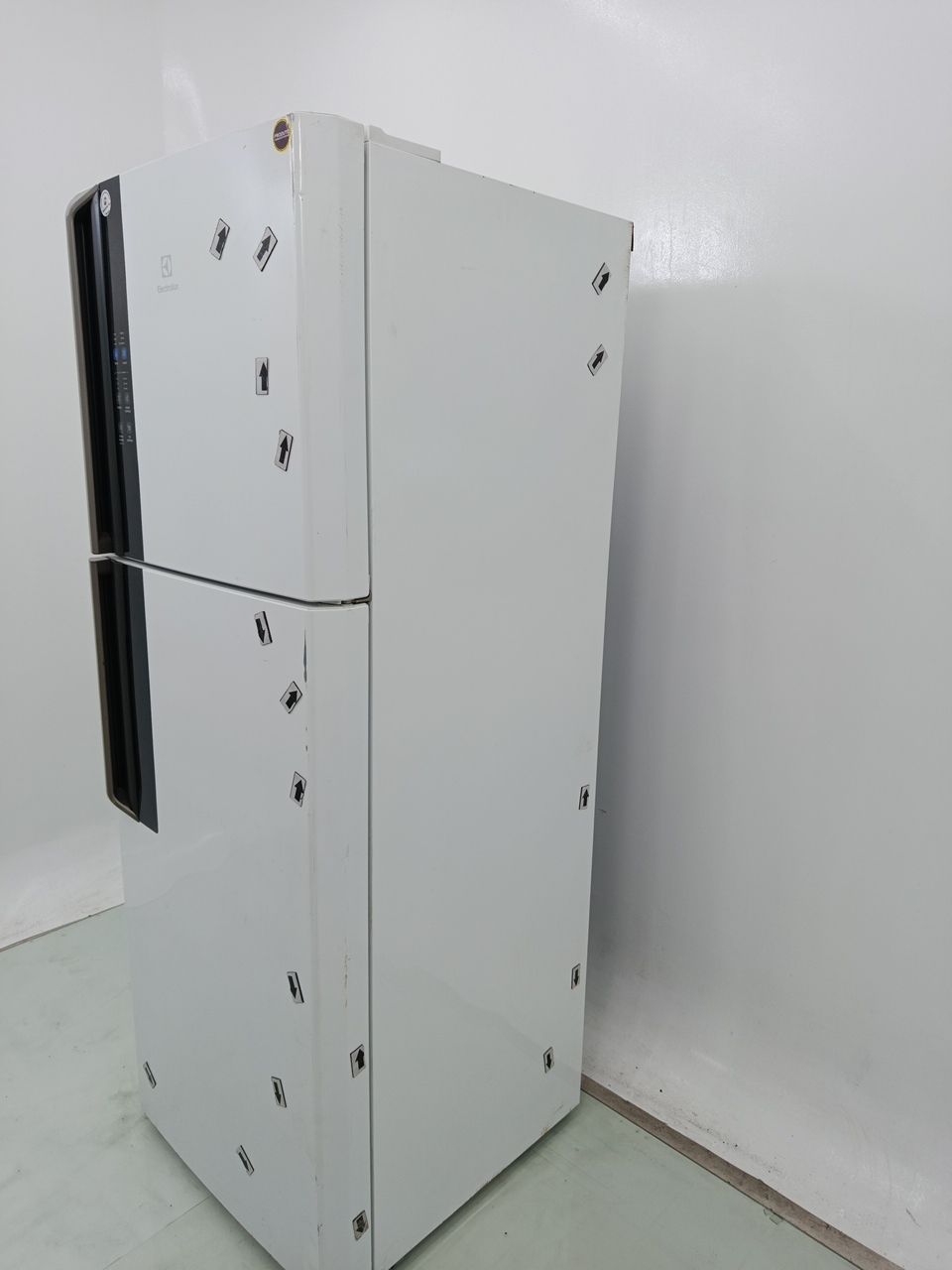 GELADEIRA ELECTROLUX DF56 FROST FREE 474 DUPL