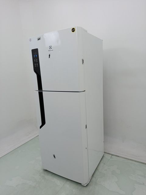 REFRIGERADOR ELECTROLUX TF55 FROST FREE 431L 