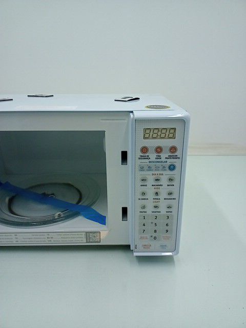 MICRO-ONDAS ELECTROLUX MTO30 MICRO-ONDAS MTO3