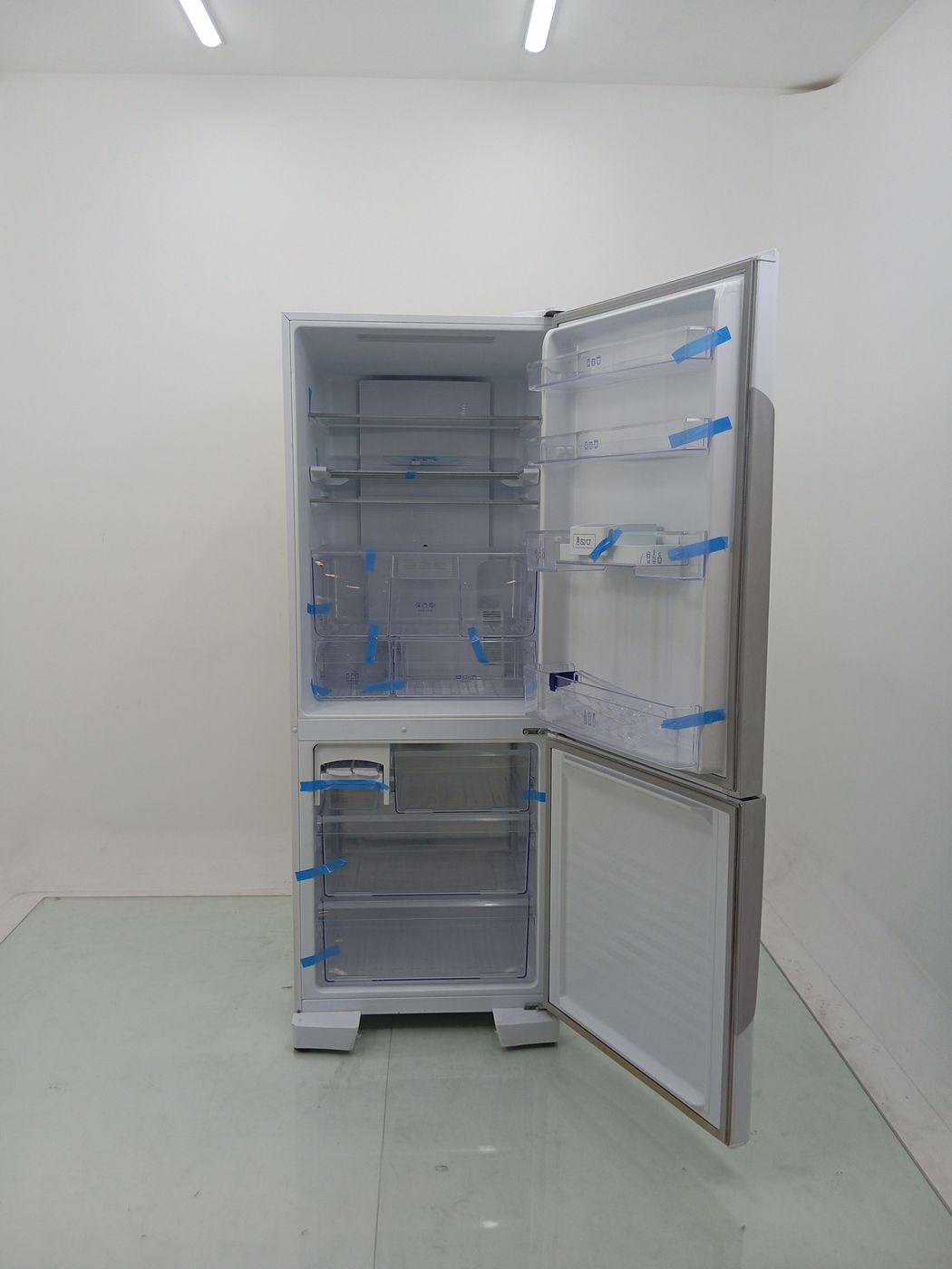 REFRIGERADOR PANASONIC FROST FREE 2 PORTAS IN