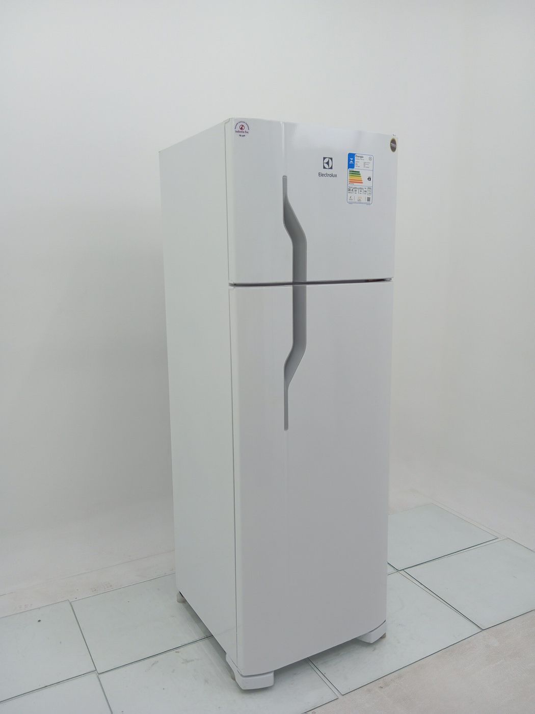 REFRIGERADOR ELECTROLUX DC35A   DUAS PORTAS C