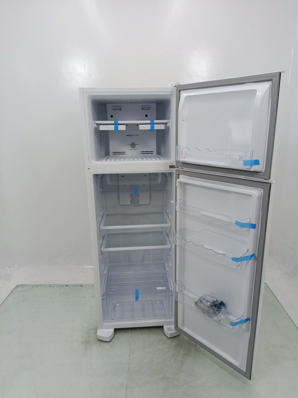 GELADEIRA ELECTROLUX TF39 FROST FREE 310L DUP