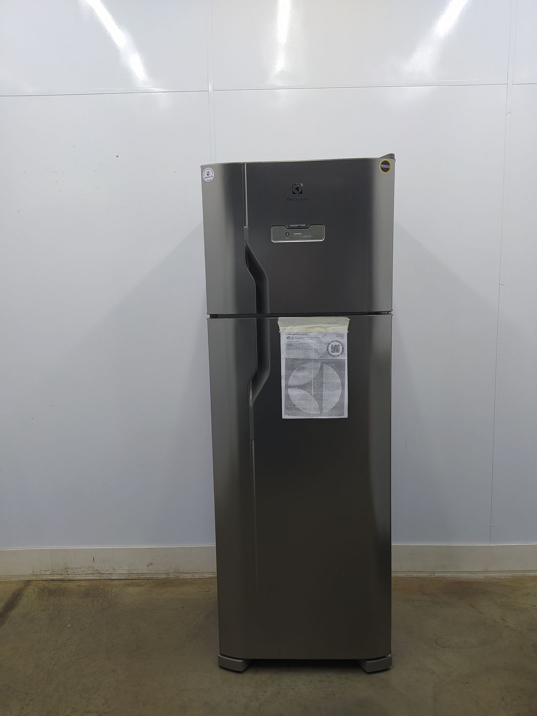 REFRIGERADOR ELECTROLUX TF39S FROST FREE 310L