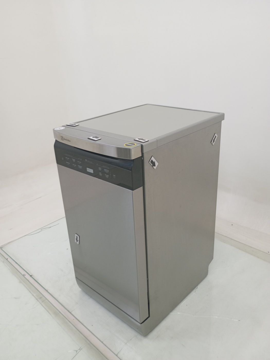 LAVA LOUCAS ELECTROLUX LL10X - Lava Louça Ele