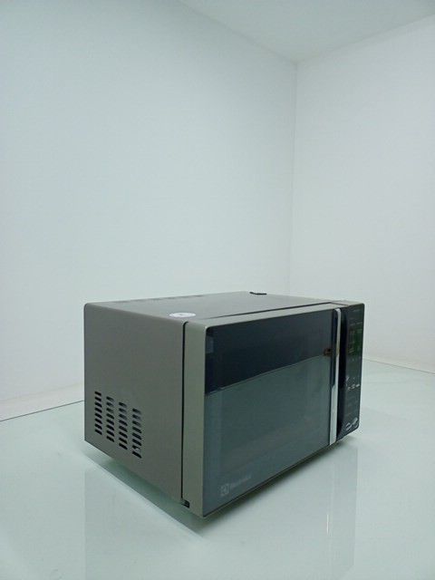 MICRO-ONDAS ELECTROLUX ME23S 23L EFFICIENT - 