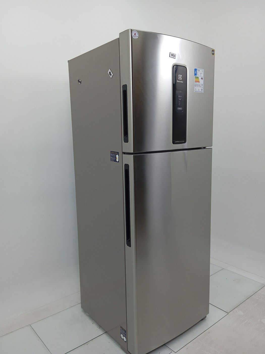 REFRIGERADOR ELECTROLUX IT70S FROST FREE INVE