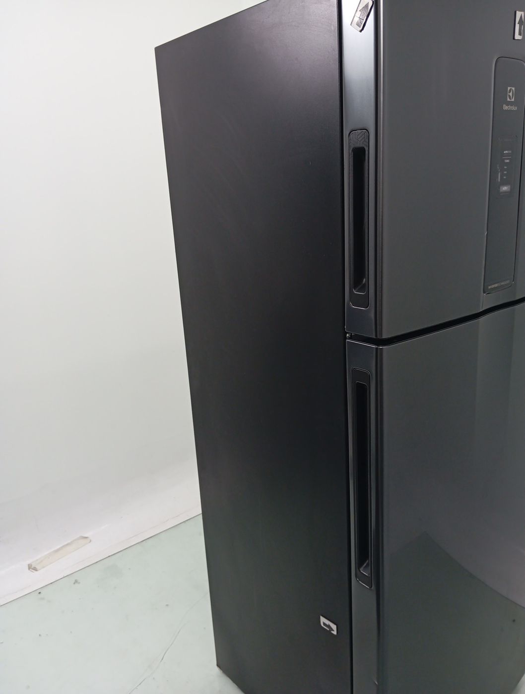 GELADEIRA ELECTROLUX IT70B FROST FREE INVERTE