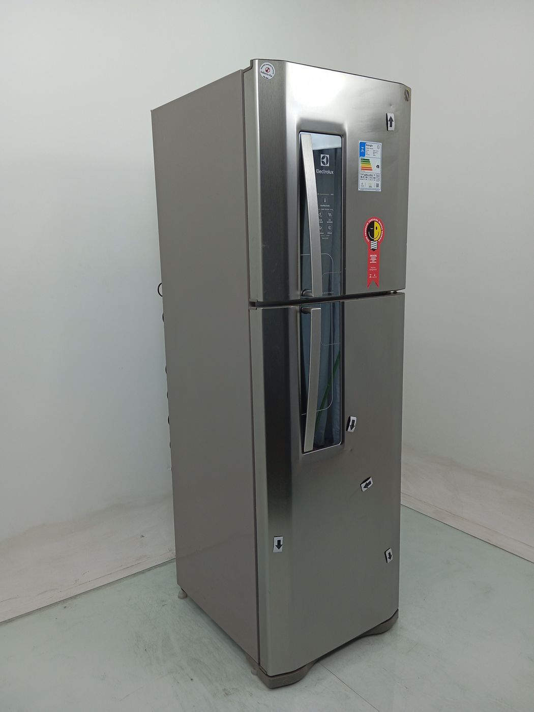 REFRIGERADOR ELECTROLUX DF44S - Refrigerador 