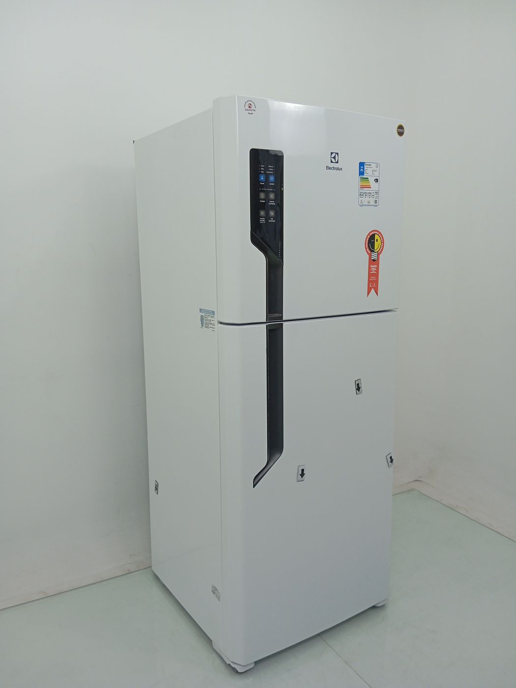 REFRIGERADOR ELECTROLUX TF55 - Refrigerador E
