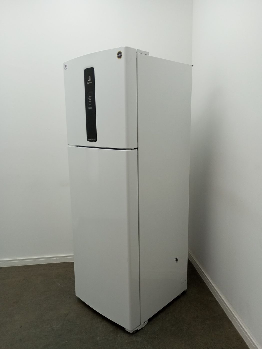 REFRIGERADOR ELECTROLUX IF43 FROST FREE DUAS 