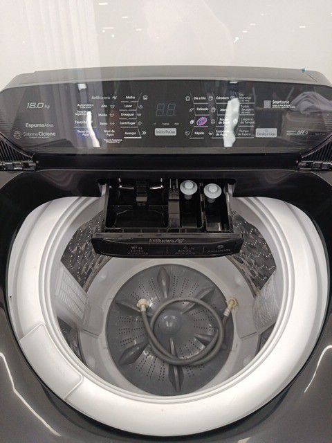 LAVADORA PANASONIC ANTIBACTERIA 18KG - TITANI