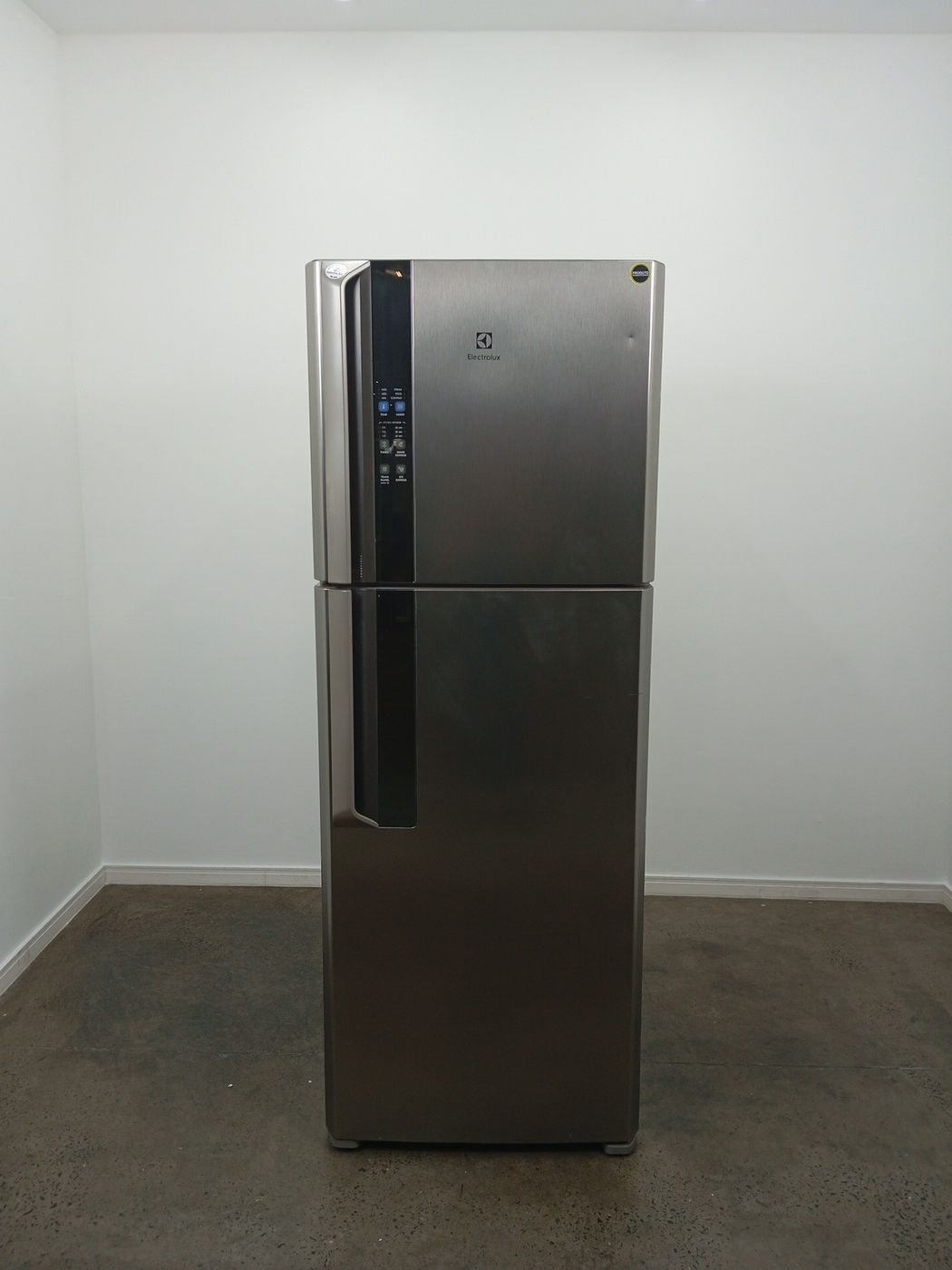 REFRIGERADOR ELECTROLUX DF56S  DUAS PORTAS FR