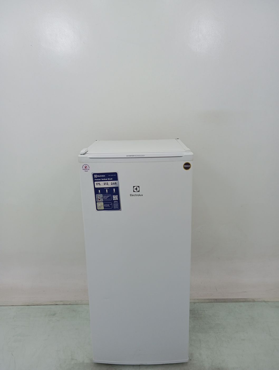 FREEZER VERTICAL ELECTROLUX  - BRANCO