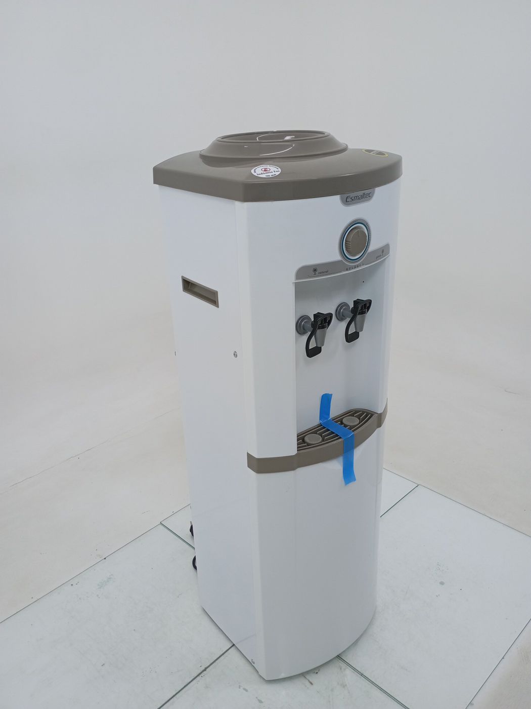 BEBEDOURO ESMALTEC REFRIGERADO DE COLUNA EGC3