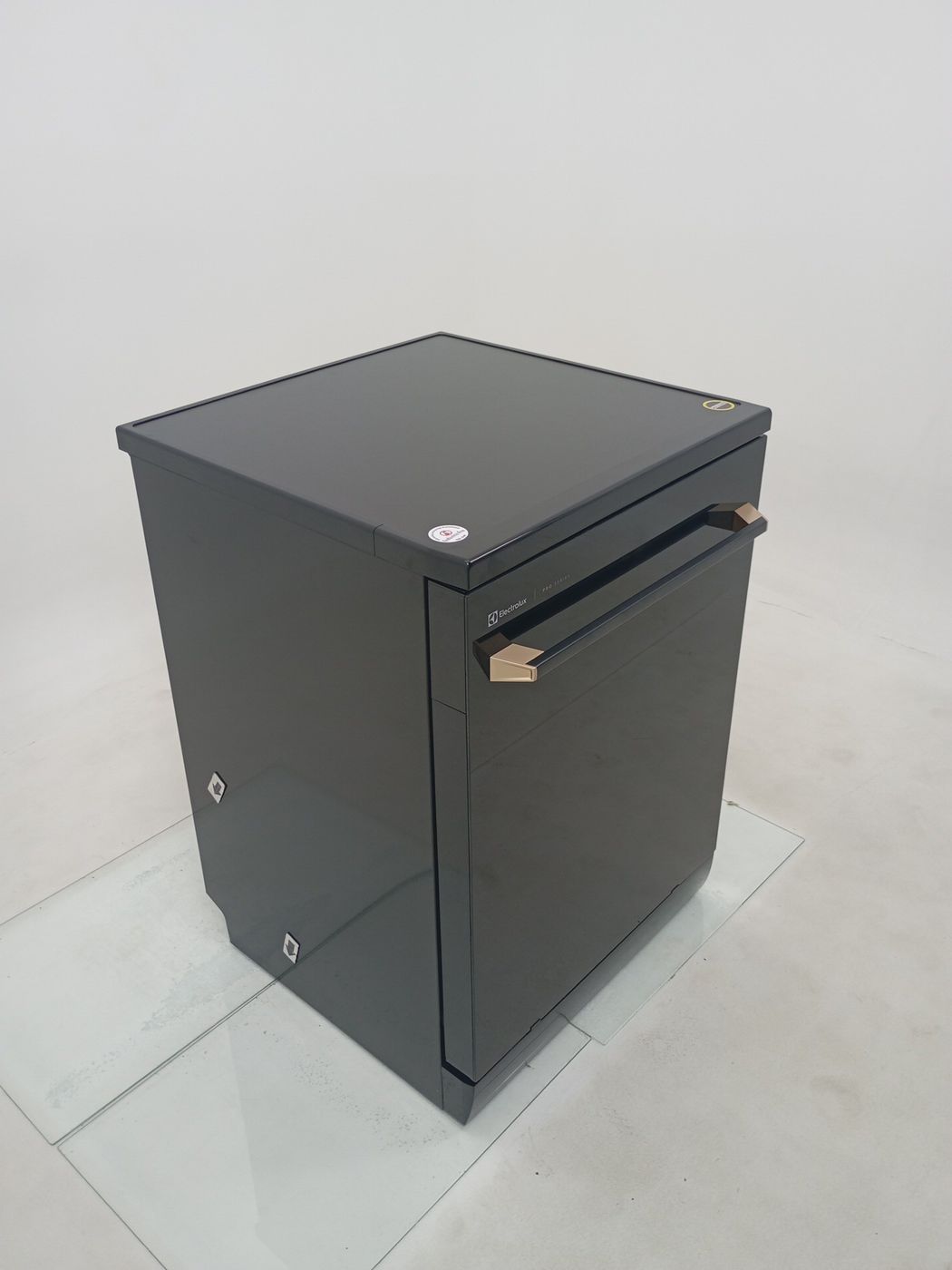 LAVA LOUCAS ELECTROLUX LP14V - Lava Louça Ele
