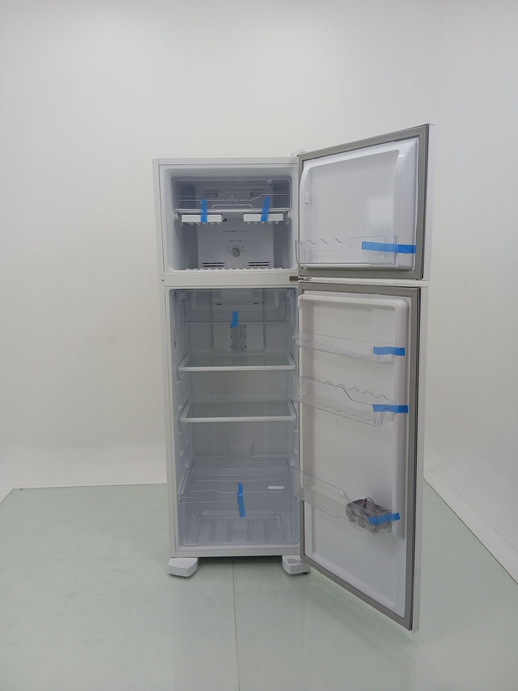 REFRIGERADOR ELECTROLUX TF39-   FROST FREE 31