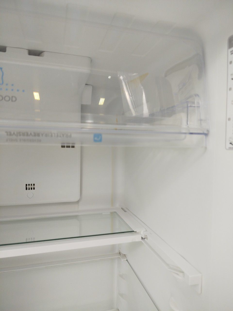 REFRIGERADOR ELECTROLUX DF56S  DUAS PORTAS FR