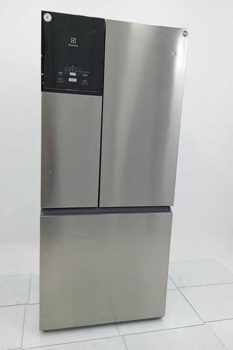 REFRIGERADOR ELECTROLUX IM8S FROST FREE INVER
