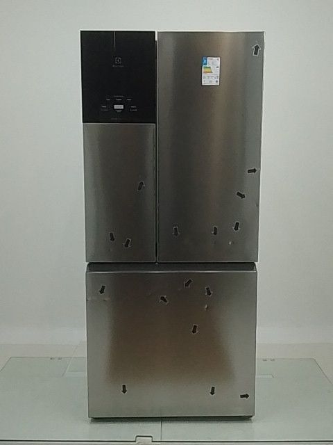 REFRIGERADOR ELECTROLUX IM8S FROST FREE INVER