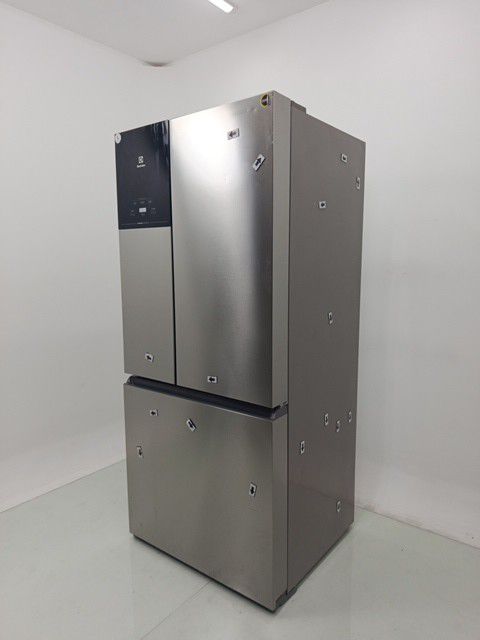 REFRIGERADOR ELECTROLUX IM8S FROST FREE INVER
