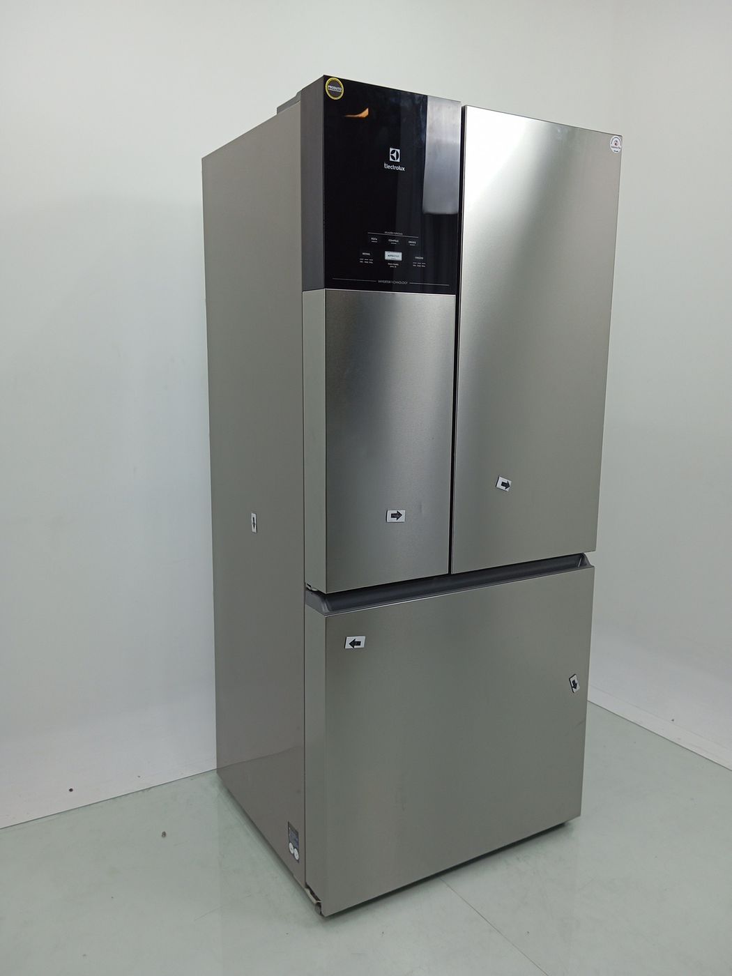 REFRIGERADOR ELECTROLUX IM8S - Refrigerador E