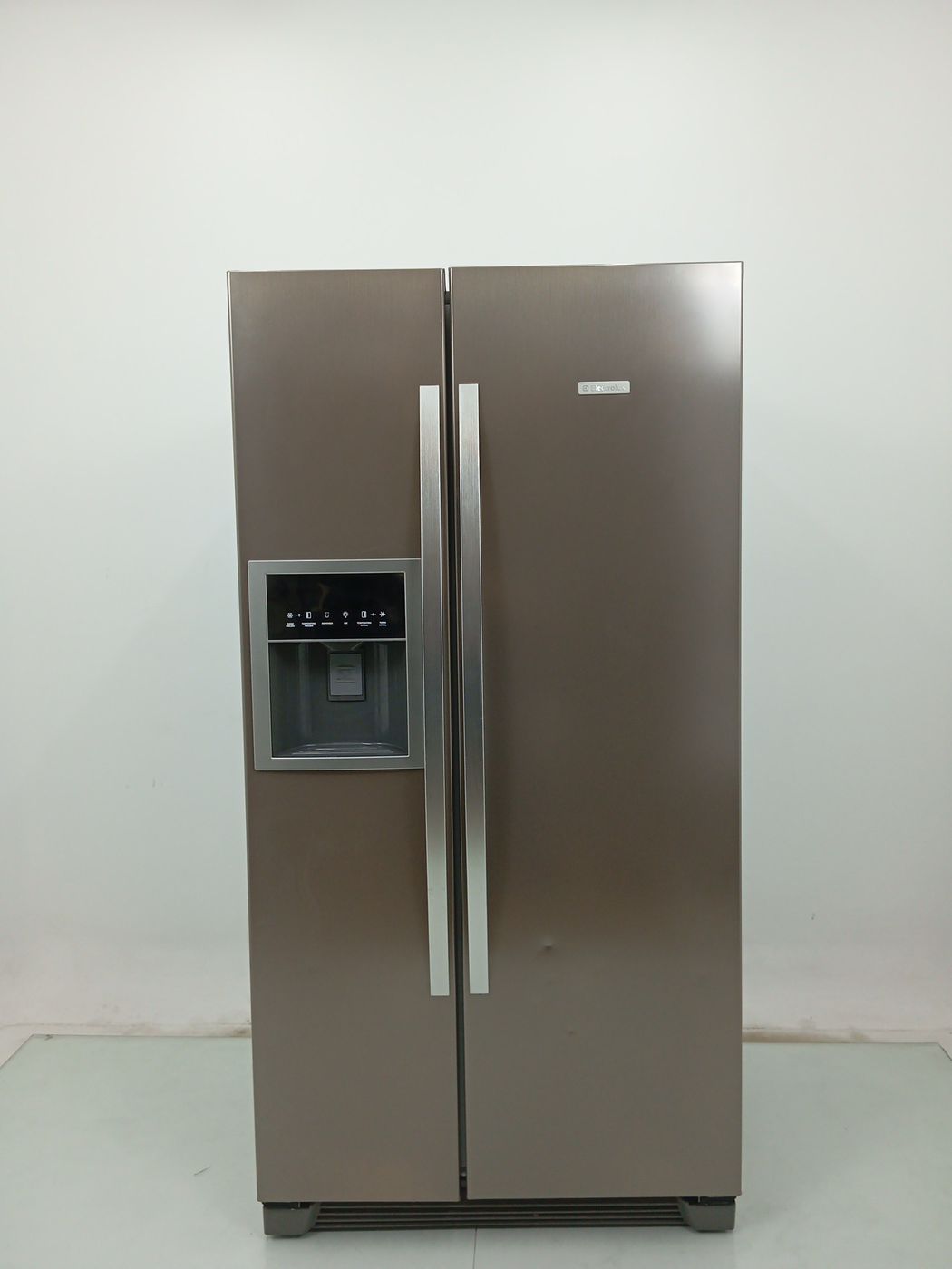 REFRIGERADOR ELECTROLUX SS72X FROST FREE SIDE