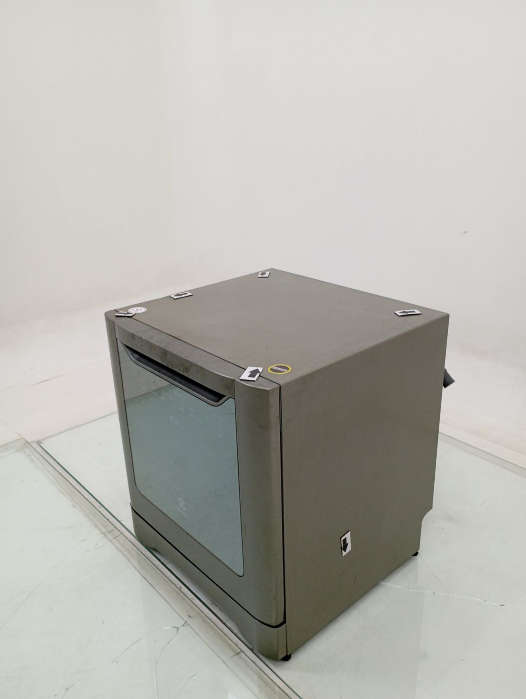 LAVA LOUCAS ELECTROLUX LE08S - Lava Louça Ele