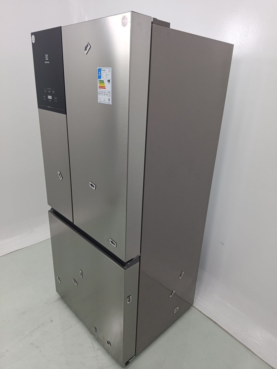 REFRIGERADOR ELECTROLUX IM8S FROST FREE INVER