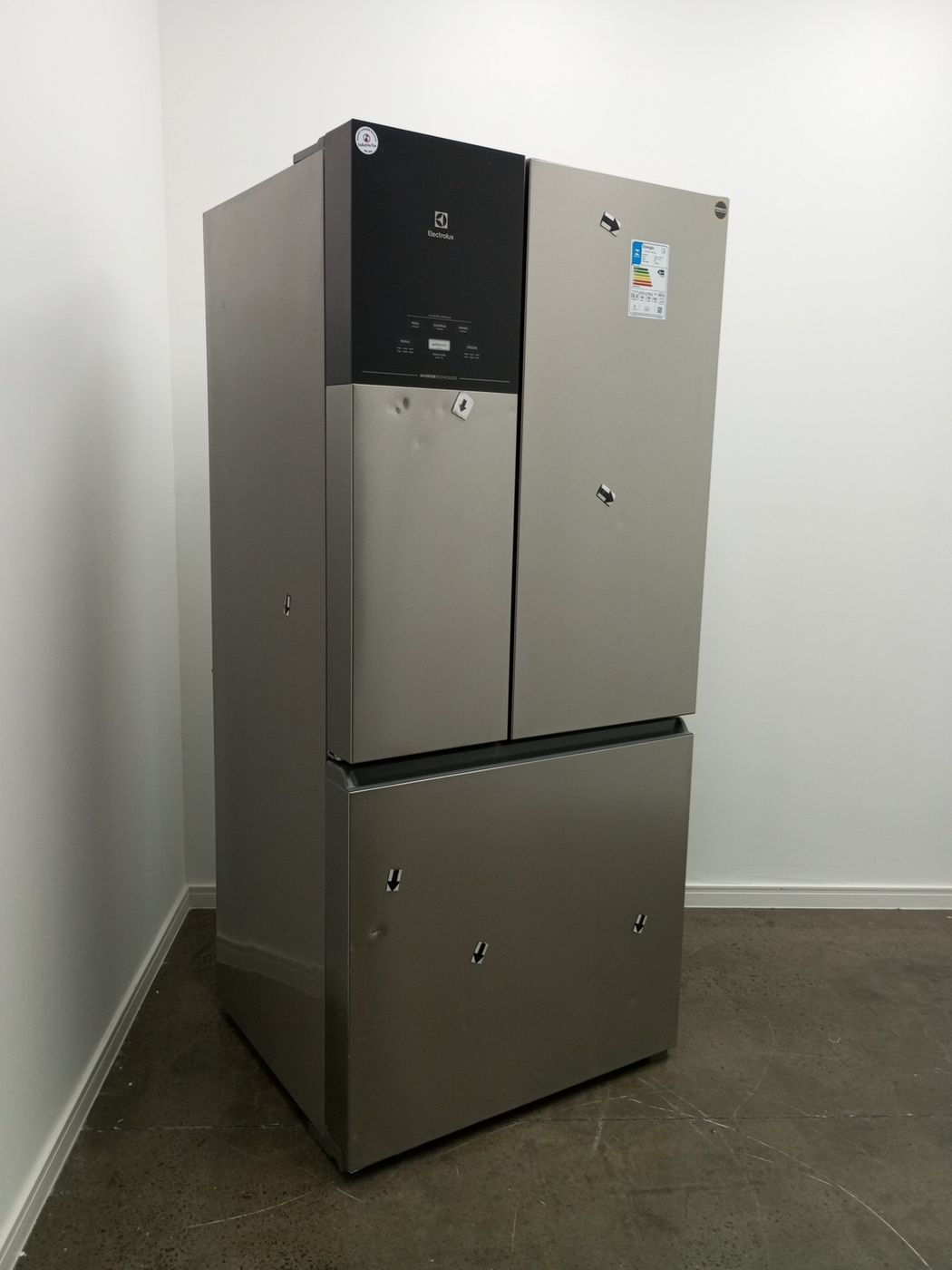 REFRIGERADOR ELECTROLUX IM8S FROST FREE INVER