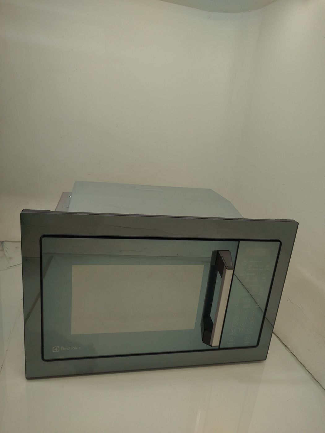 MICROONDAS ELECTROLUX ME3HP - 