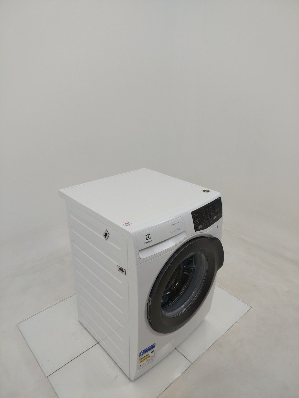 LAVADORA ELECTROLUX FRONT LOAD LFE11 11KG INV