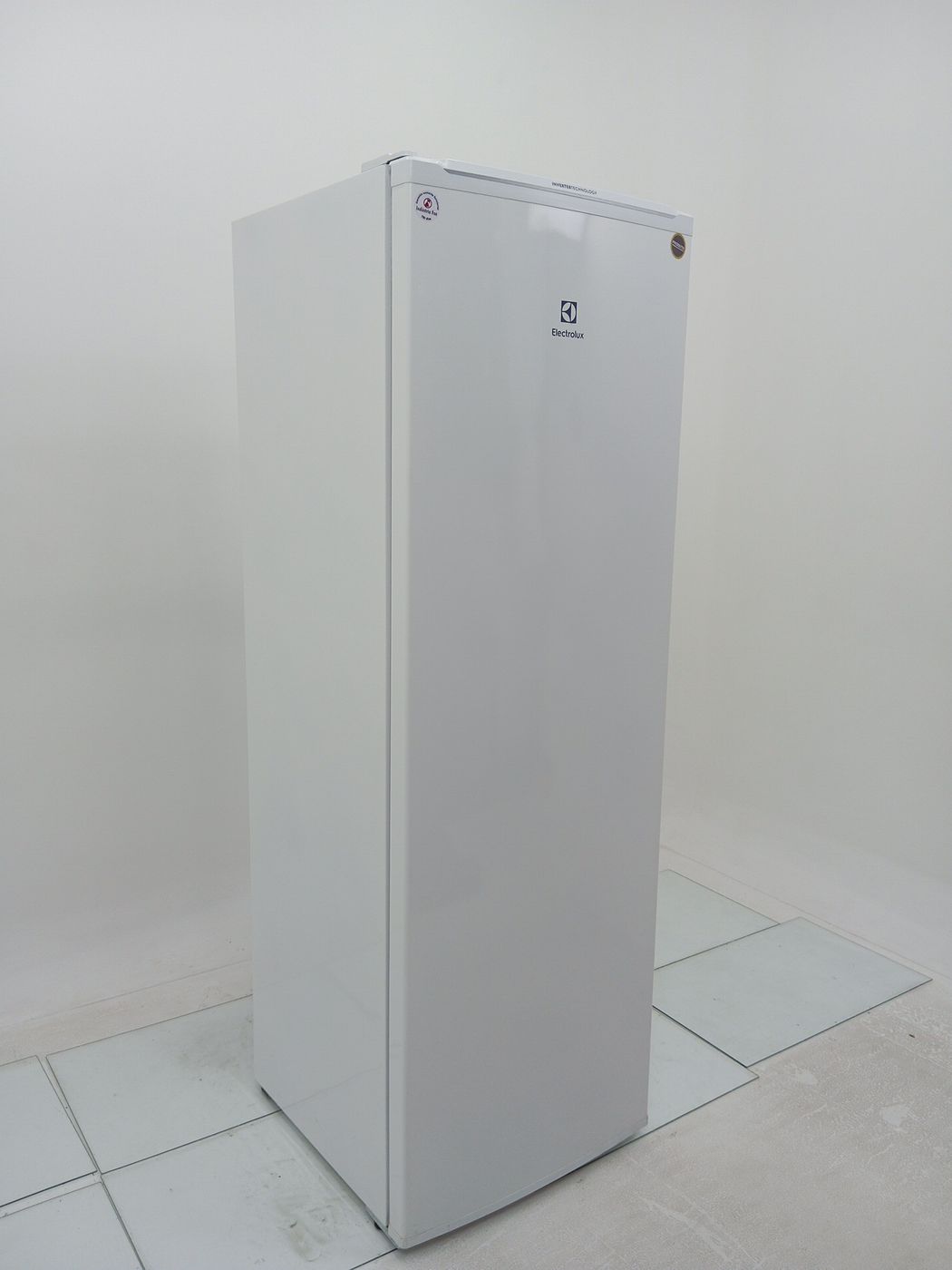 FREEZER ELECTROLUX FEI27 VERTICAL CYCLE DEFRO