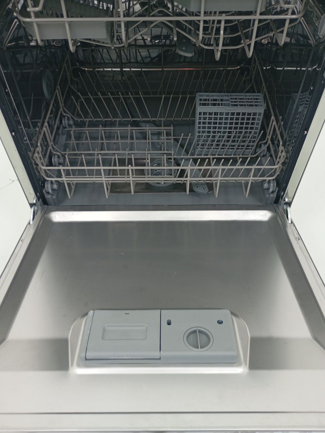 LAVA LOUCAS ELECTROLUX LV08B - Lava Louça Ele