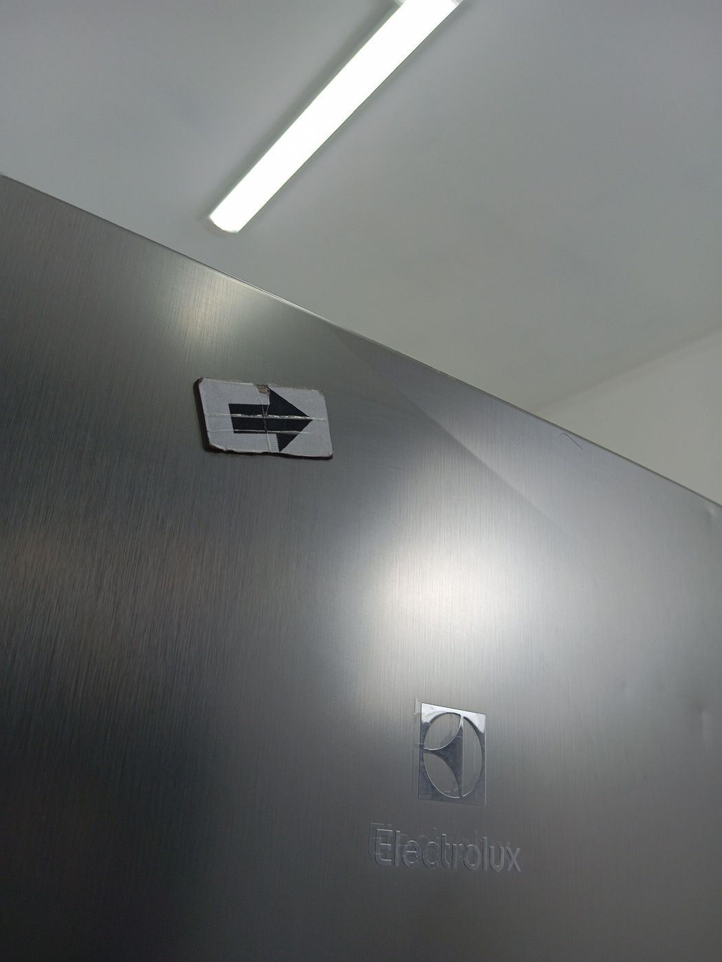 REFRIGERADOR ELECTROLUX IT56S DUAS PORTAS FRO