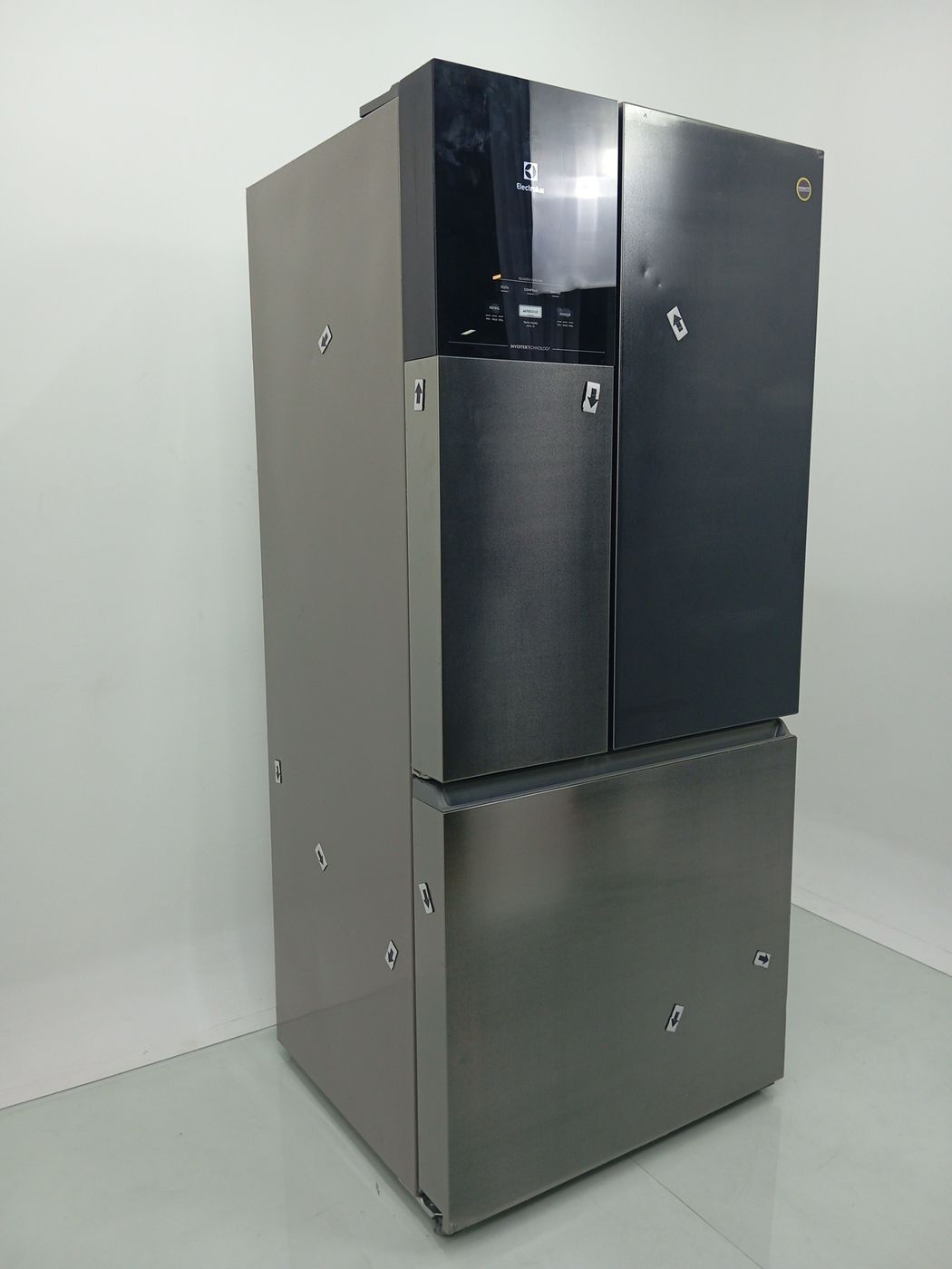REFRIGERADOR ELECTROLUX IM8S FROST FREE INVER