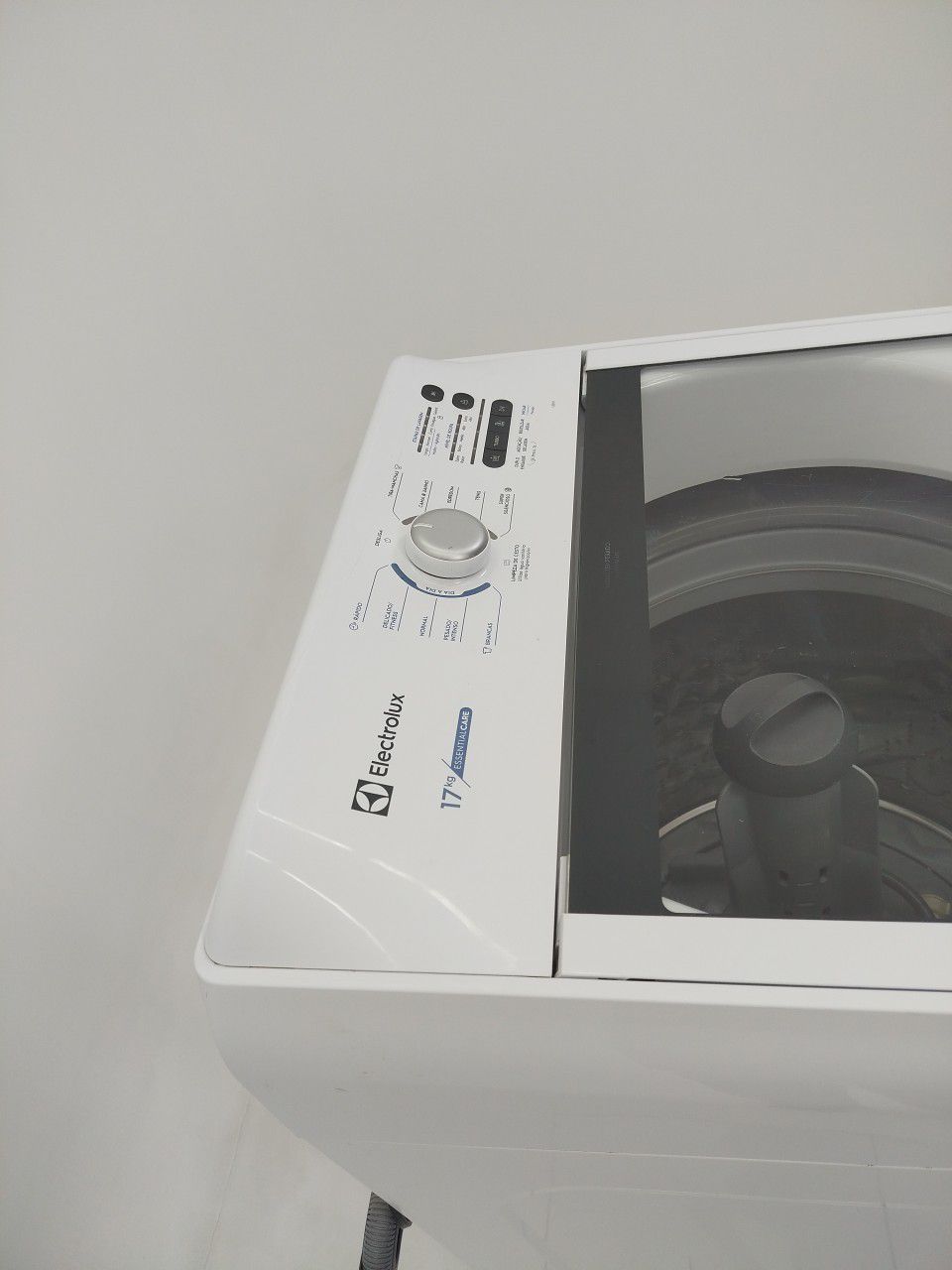 LAVADORA ELECTROLUX LED17 ROUPAS TOP LOAD 17K